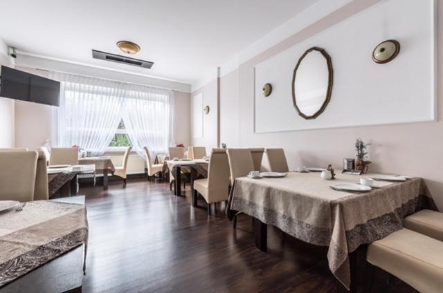 Wzgorze Toskanii Conferences & Restaurant プシェジミエロボ エクステリア 写真